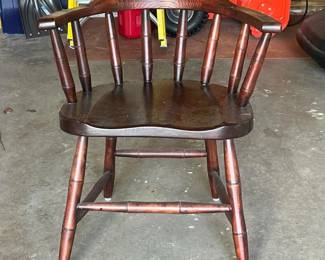149 traditionalwoodenwindsorarmchairwith