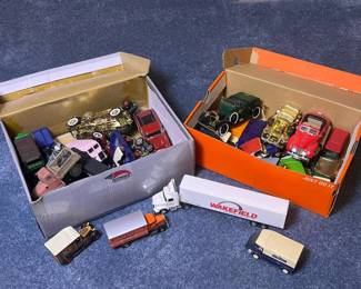 119 assortedvintagediecasttruckscarslot