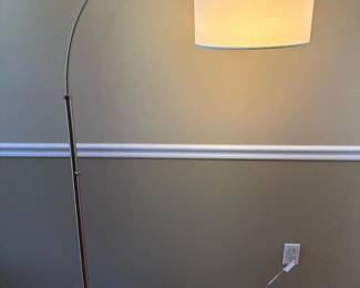 324 archedfloorlampwithbrushednickelfi