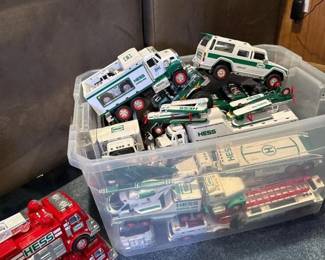 112 largelotofhesstoytrucksfiretrucks