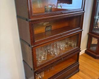 002 antiqueglobewernickebarristerbookcas