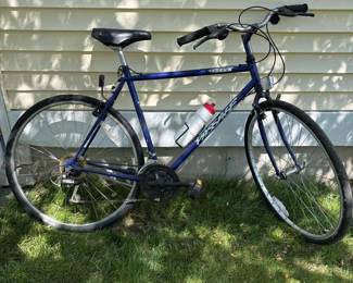 041 gtpassagehybridroadbike