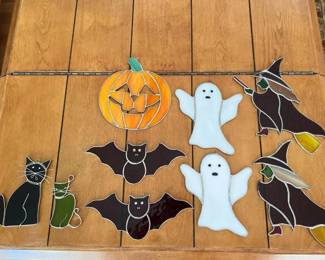 259 halloweenthemedstainedglassdecoratio