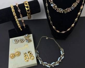 359 vintagecostumejewelrywithenameland