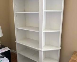 322 largewhitecornerbookshelf