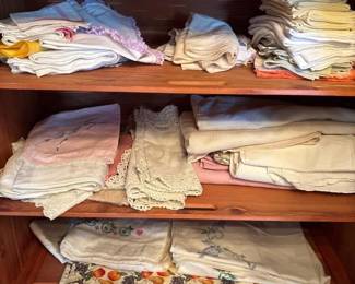 214 vintagelinenlot