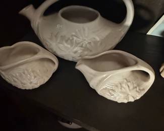 Vintage McCoy Pottery White Daisy Teapot and Creamer Set