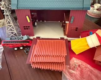 Ertl Farm Country Deluxe Farm Set
