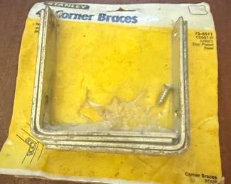 Stanley 75-6511 CD997-R Corner Braces (Set of 4)