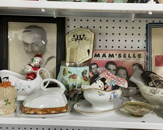 Gravy Boats and Butter / Cheese ~ Kitchen Items