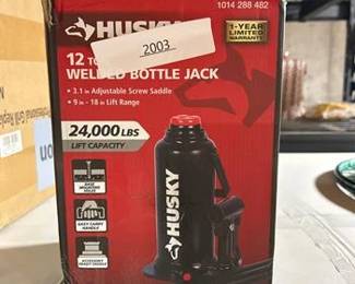 Husky 12-Ton Welded Bottle Jack