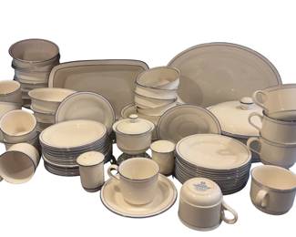 LENOX Dishes Serving Pieces Set for Blue Patterns (Poppies)
