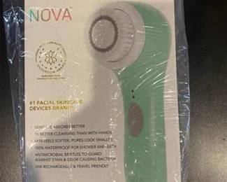 Spa Sciences - NOVA - Sonic Cleansing Brush