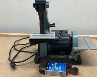 Delta Benchtop 1 Belt Sander  5 Disc Combo Grinder  120V Shop Sanding Unit