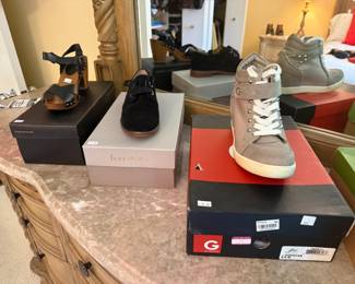 Women's Shoes