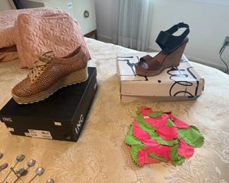 Women's Shoes