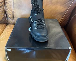 Women's Shoes