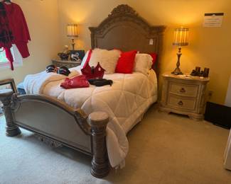 Ashley Furniture " South Coast" Side Table, Medieval-Style Cannon Bookends, Decorative Lamp