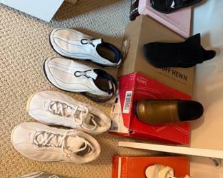 Tennis Shoes