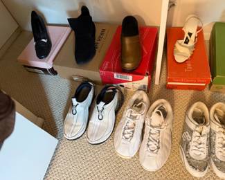 Tennis Shoes