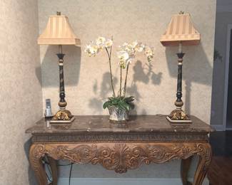CONSOLE TABLES & LIGHTING 