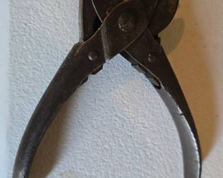 Vise grips