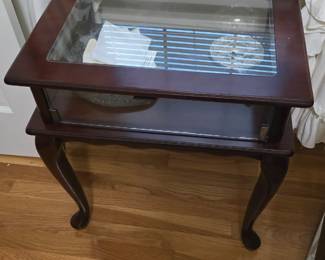 Keepsake table