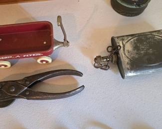 mini radio flyer and 1907 pat snips 