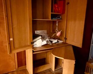 Computer desk