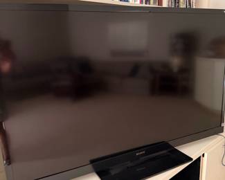 Sony BRAVIA KDL-40EX720 40-inch LCD TV