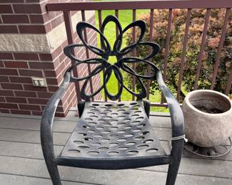 Black Metal Outdoor Chair with Sunflower Back