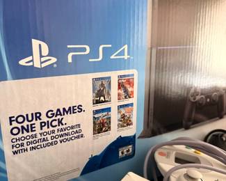 Sony PlayStation 4 (PS4) Jet Black CUH-1115A Bundle