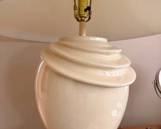 Vintage Cream Ceramic Ginger Jar Table Lamp