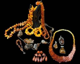 Large Estate Lot of Vintage Amber, Amberina Glass & Amber Bakelite Jewelry