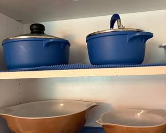 Enamel cookware and Pyrex bowls
