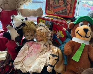 Vintage dolls and plush characters