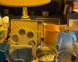 Kitchenware and serving trays
