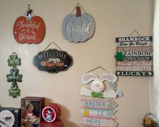 Decorative wall signs