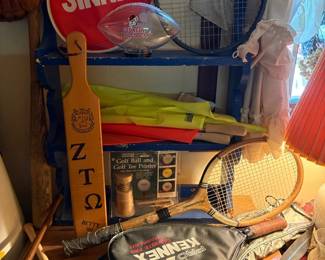 Greek paddles and tennis rackets