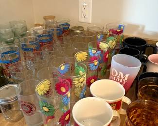 Retro floral drinking glasses