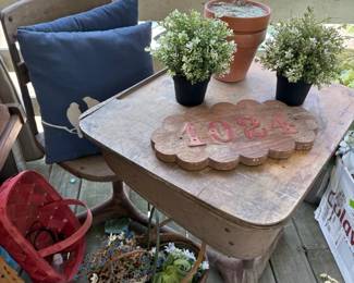 Primitive table, planters, and porch decor