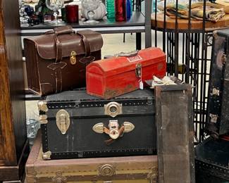 antique steamer trunks