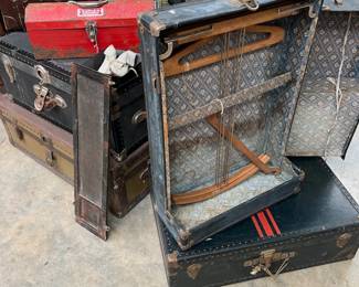 antique steamer trunks