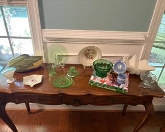 Shawnee pottery, Hall pottery, Uranium, Lenox, Fenton, Wedgwood jasperware
