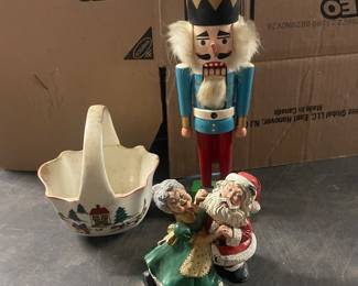 Vintage Nutcracker, Santa figurine set