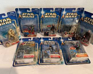 “ATTACK OF THE CLONES” STAR WARS FIGURES