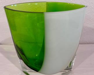 ART GLASS POCKET VASE