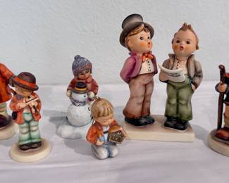 ASSORTED VTG GOEBEL HUMMELS