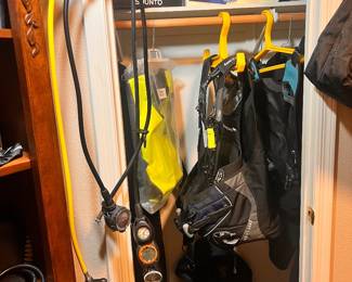 Scuba gear