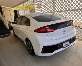 Hyundai Ioniq Hybrid SEL